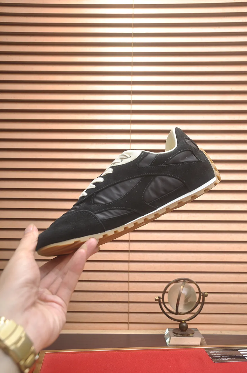 Men's shoes 💰520💶[Botteg Venetta (BV)] (full cowhide lining) Exclusive new model Official website new model The upper is made of high-quality top-grade calfskin. Delicate feel and flowing luxurious texture. Tailor-made for exquisite men to create a noble aura. Detailed and regular Mark hand-stitching. Smooth lines. Full cowhide lining. Comfortable to wash sweat. 38-44